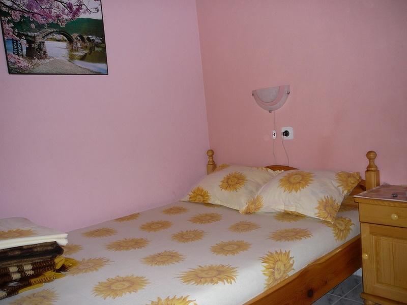 Mountain Sun Guest House Chiflik Ngoại thất bức ảnh